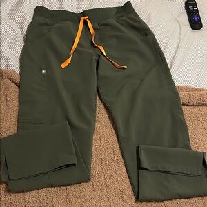 Figs Olive Green Scrub Pant